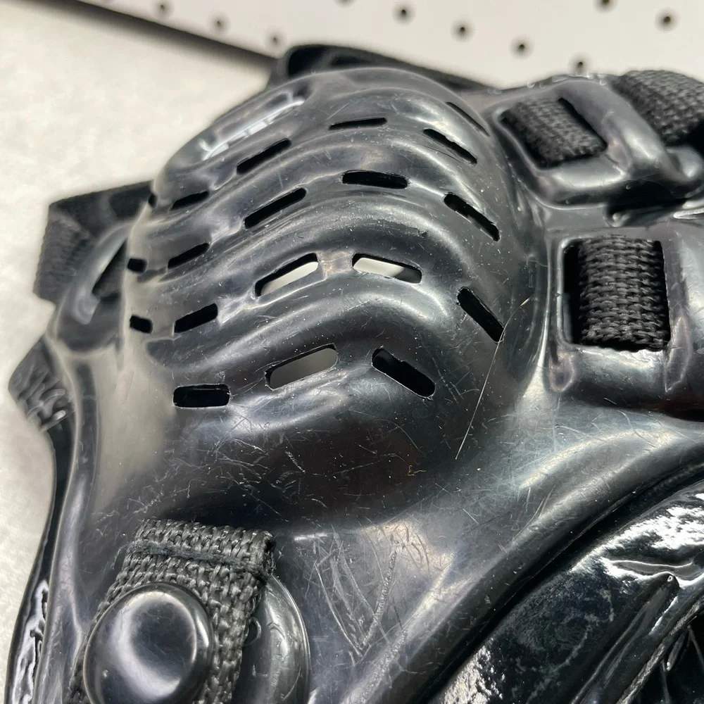 Cliff Keen F5 Tornado Wrestling Headgear  One Size Fits All Black Scuffs
